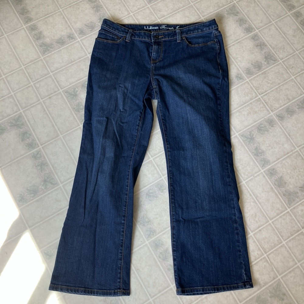 LL Bean Jeans Favorite Fit Dark Wash Sz 12 petite Classic Blue Straight jeans